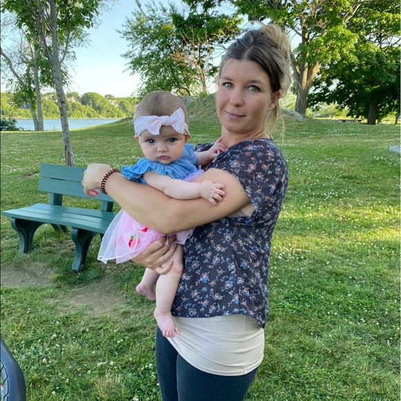 Meet your Posher, Elizabeth - Picture 4 of 4